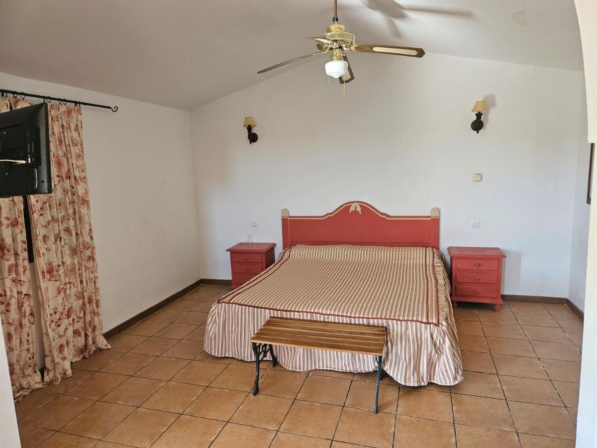 Hotel Rural Portilla De Monfraguee Toril  外观 照片