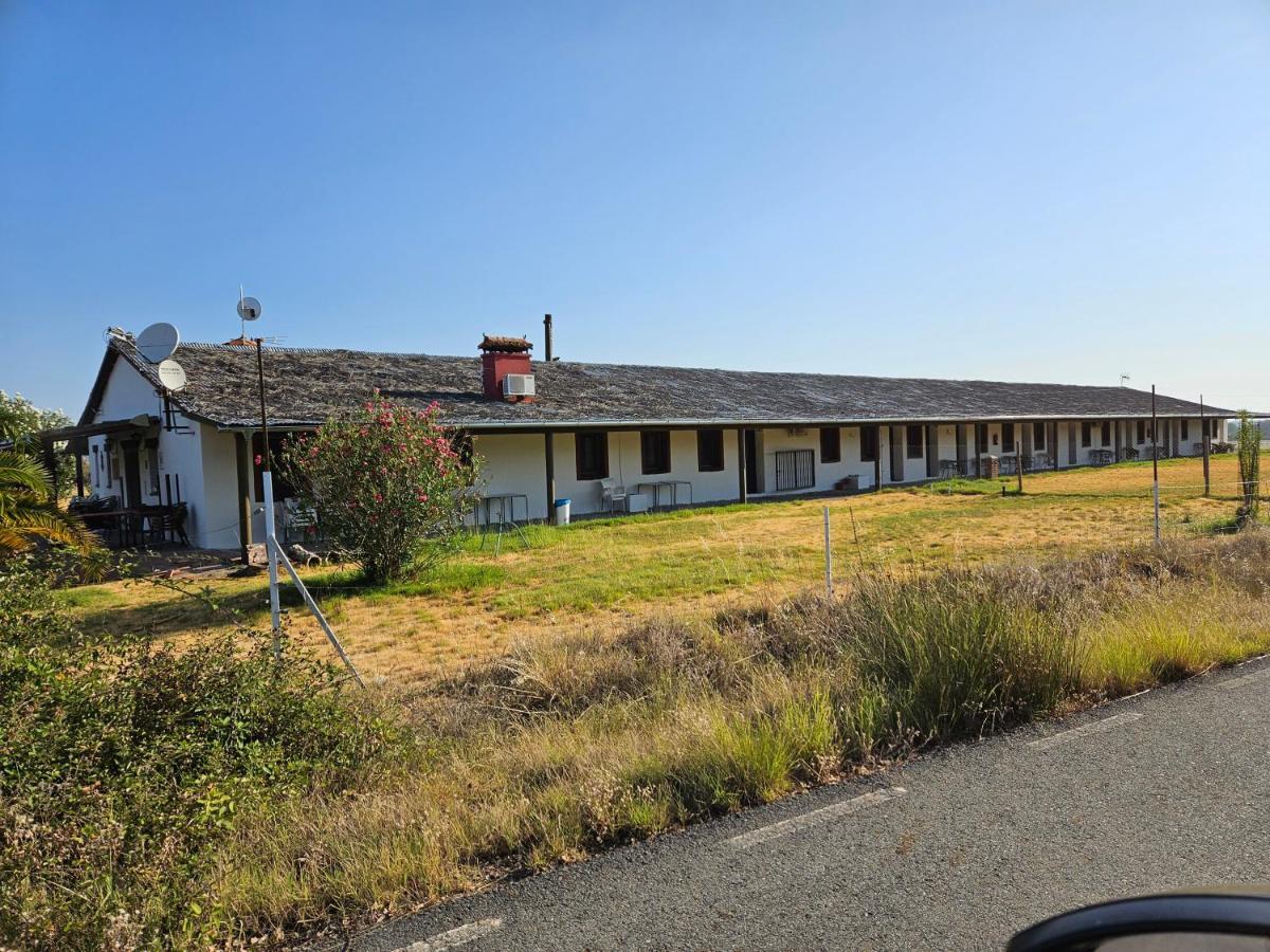 Hotel Rural Portilla De Monfraguee Toril  外观 照片